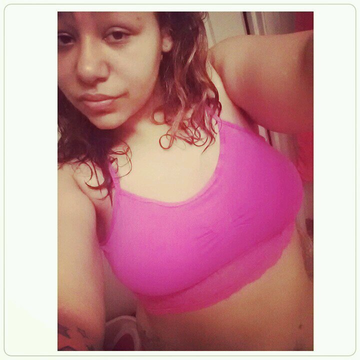 im 22, I have a daughter. & cool to hang with.