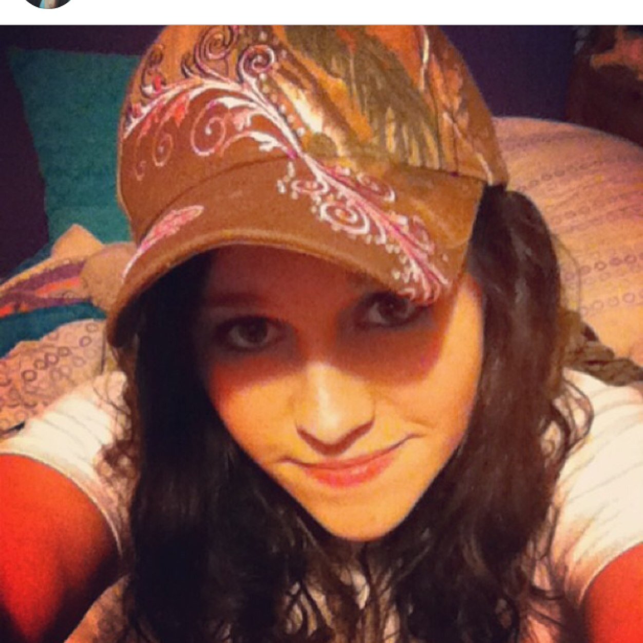 Hey im amber! Country is the only way i know!! In love with my bestfriend!