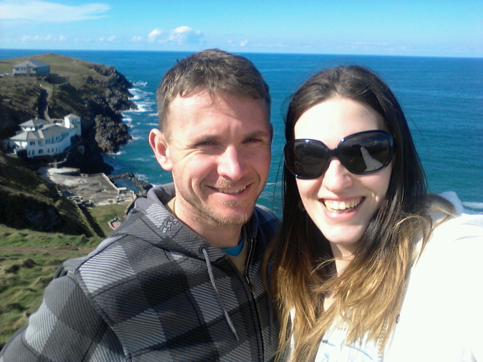 hehe_flirtalert's profile picture. 