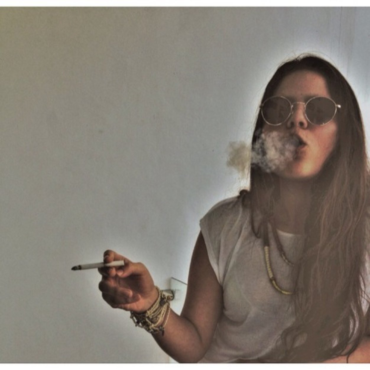 Just a girl who smokes weed, plays games, and lives life ; these are my random thoughts. #stonergirl #gamergirl #stonernation #prettypotheads