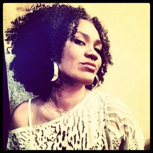 Página do FC para divulgação do trabalho da cantora @CastroMariene. Sigam-nos no facebook também: https://t.co/jYAf4OANls @JasmyniMarques