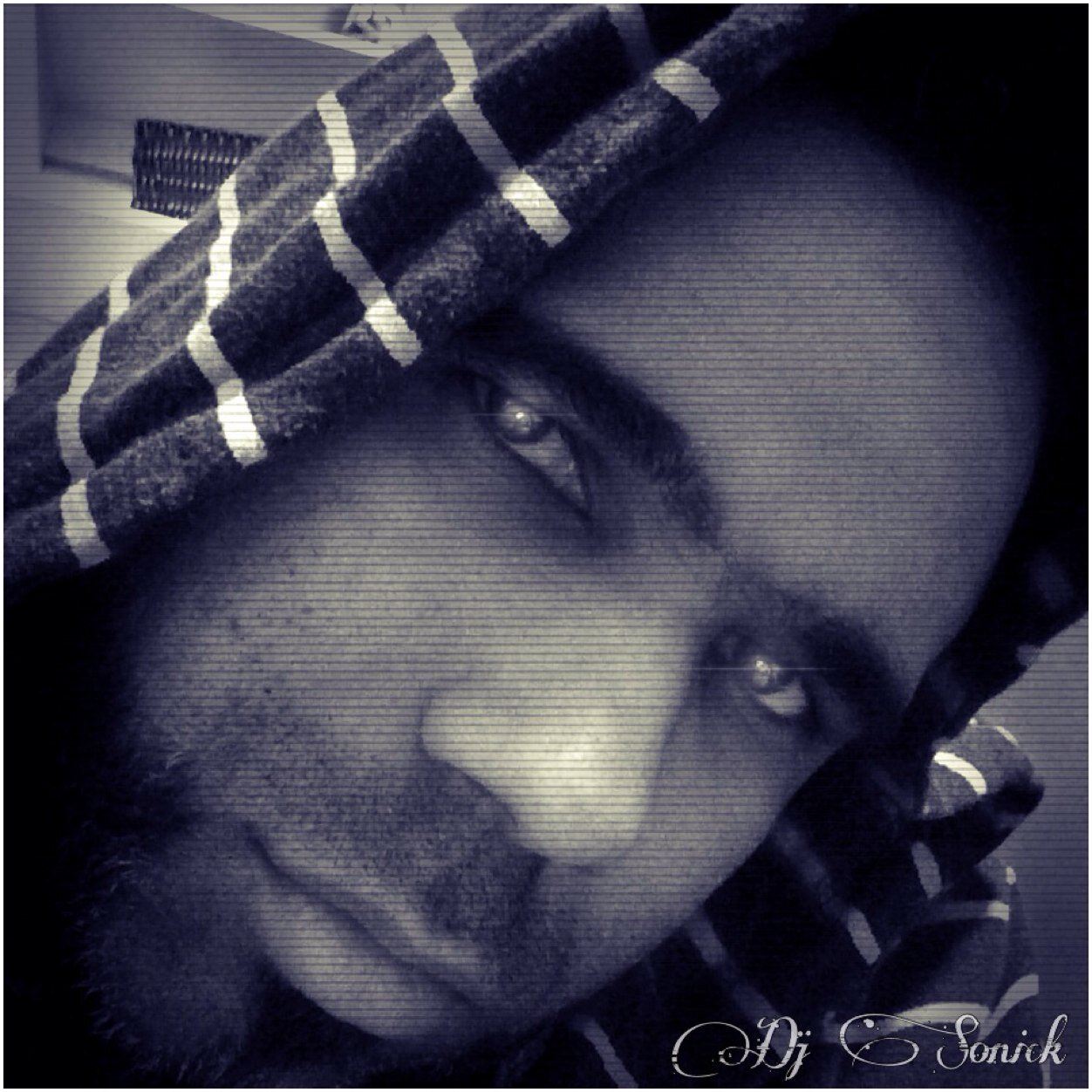 Can Describe me in 1 word :::AWESOMENESs!!! if you wanna know more? then Get To Know Me lets have FUN! LeGo!