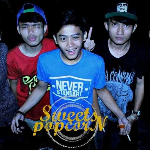 • Official twitter of SWEETS POPCORN Jakarta Easycore • For Booking : 089602674987 / 7E9B1DF2 •