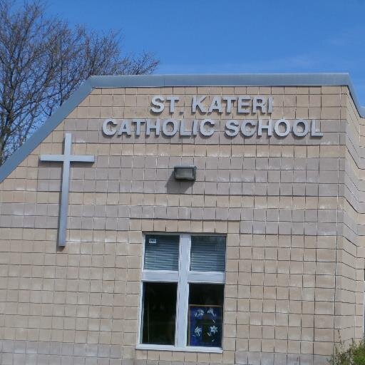 Welcome!  We are a Kindergarten to Grade 8 Catholic Elementary School at 220 Sunnyside Drive.