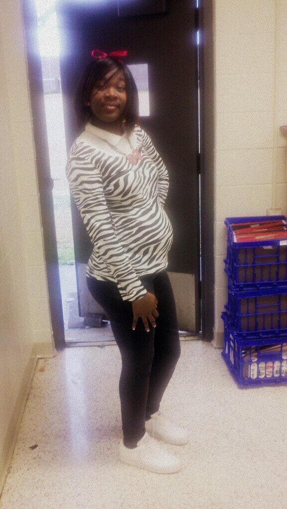 my bby is finally hea ' she is 2 1/2 months now she is a little doll ' my sweetheart i would trade her for nun ' Salencia Nevaeh Porter A.k.A Cheeks 3