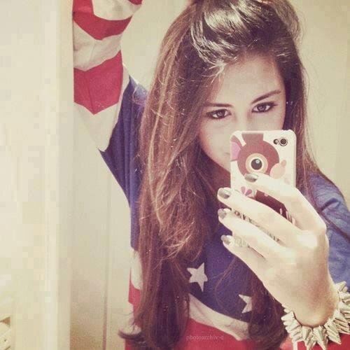 Ma name’s 3’ayda2 ,ma fav rap nd rock music :)
I’m new on twitter so follow me i’ll follow u back iSA :*~~