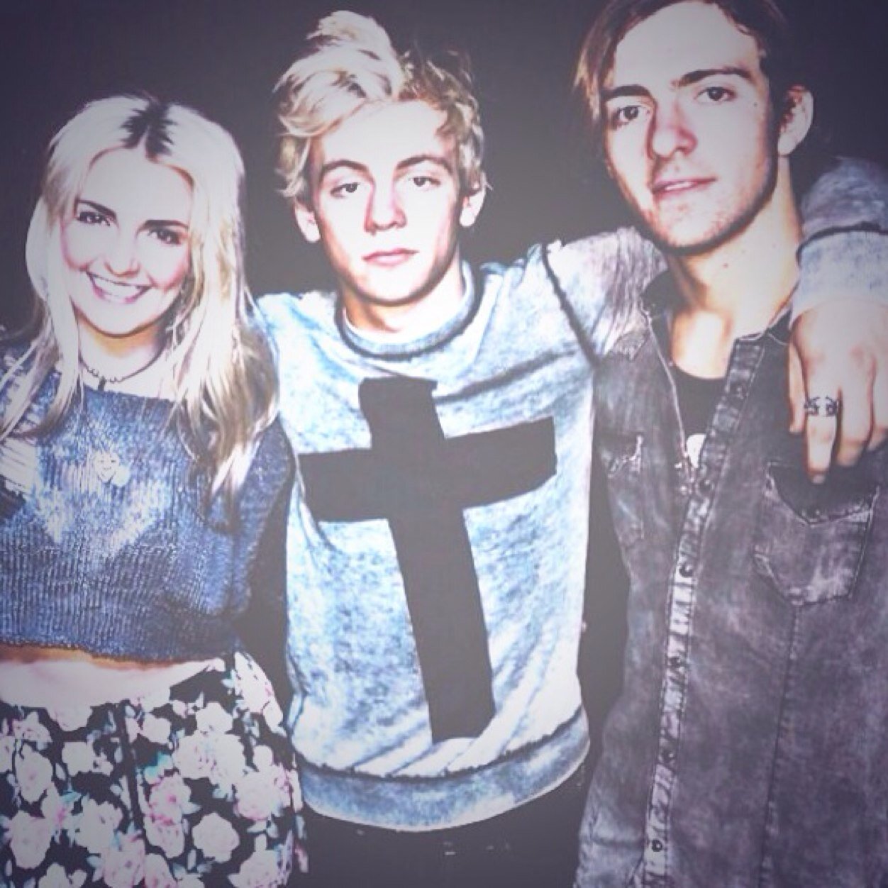 R5 ❤️// laura marano ❤️// raura ❤️// auslly ❤️// Rydellington ❤️// Rocklexa❤️// I love my R5 family❤️❤️// R5 followed me 8-3-2014