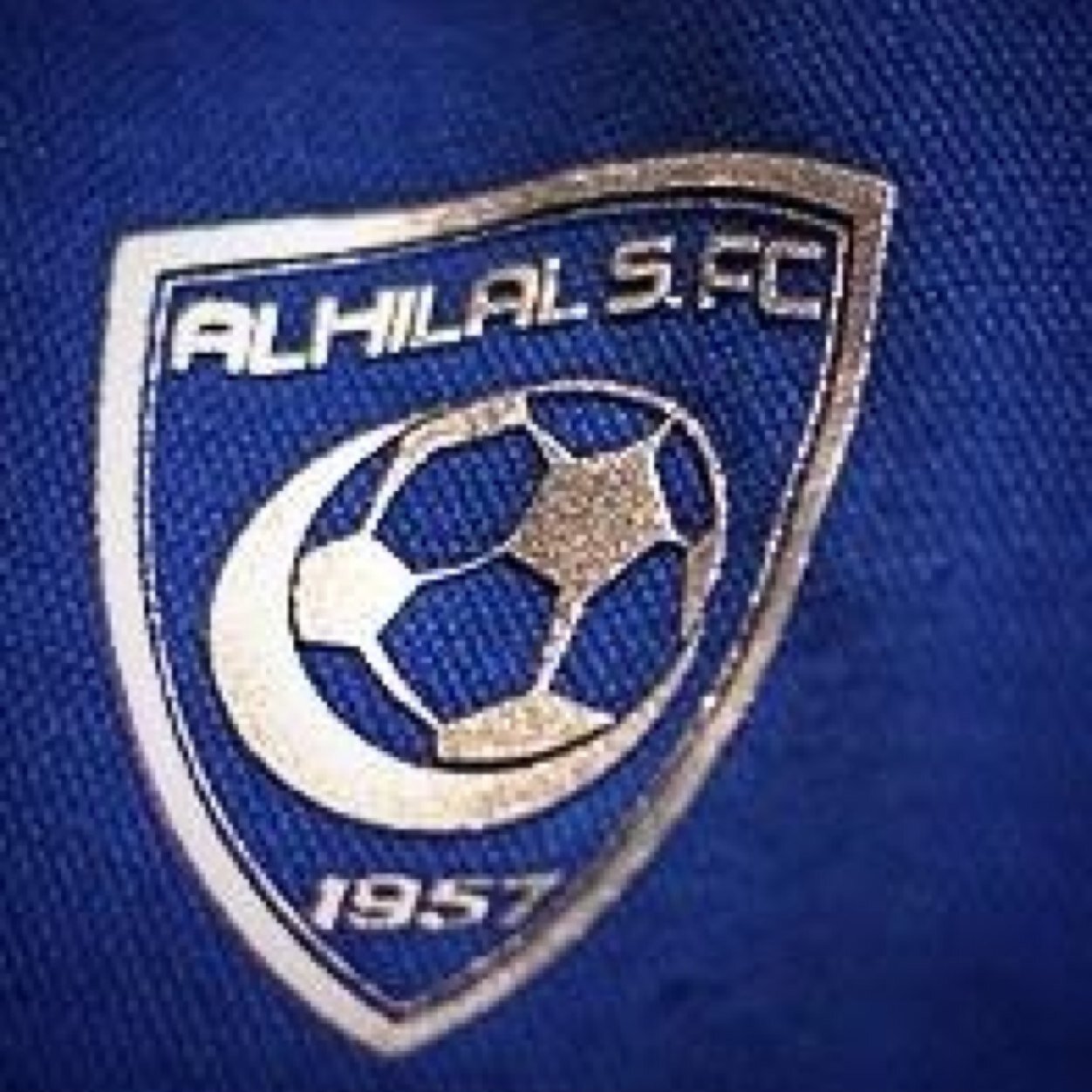 هلالي ملكي متعصب مجنون ..اعترف بالازرق و لا اعترف بأي لون .. يارب ارزقهم ضعف ما يتمنون لي . # المتصدر متصطر      ههههههههه