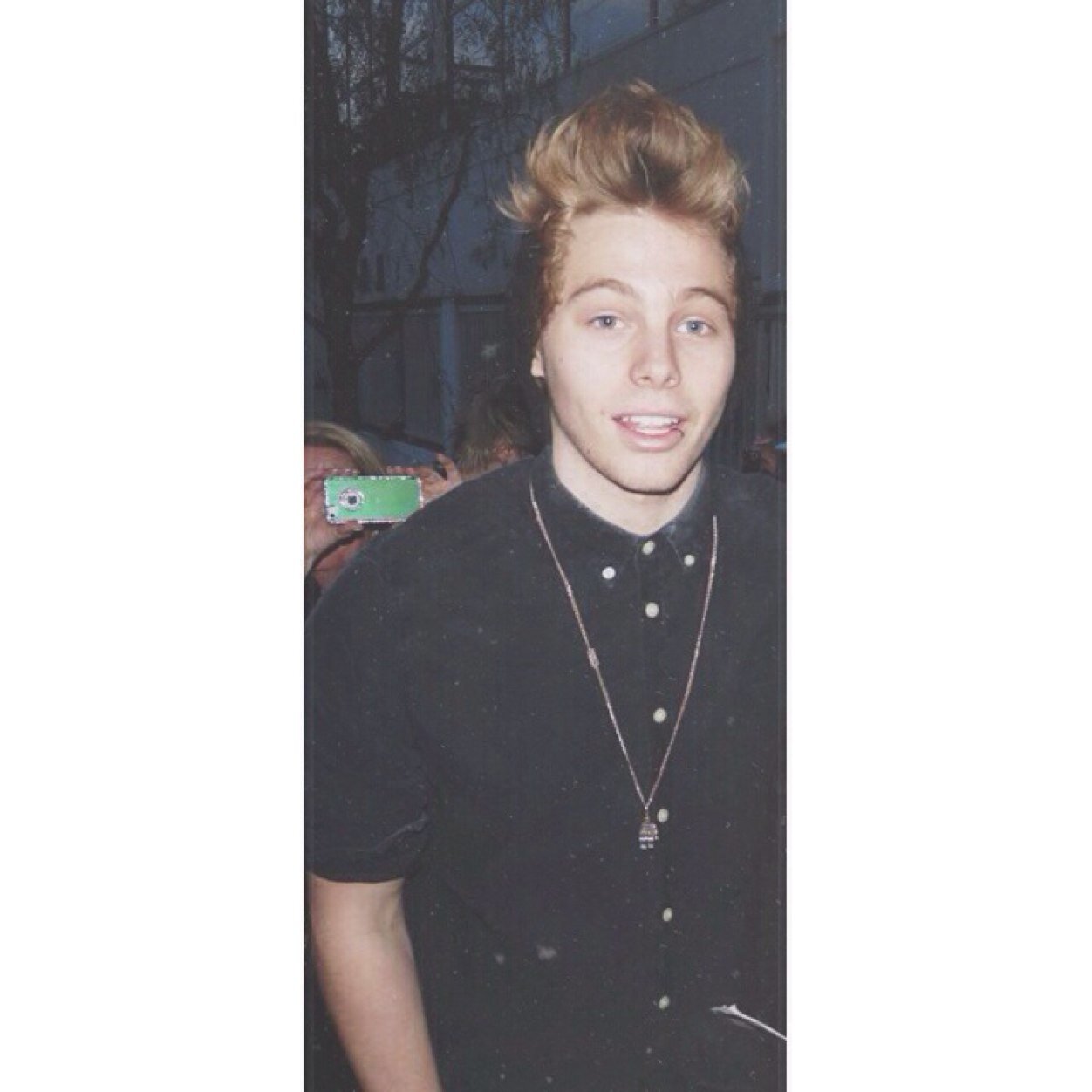 @hailstonehood gave you a free follow // follow her and ask for a follow back ☺️