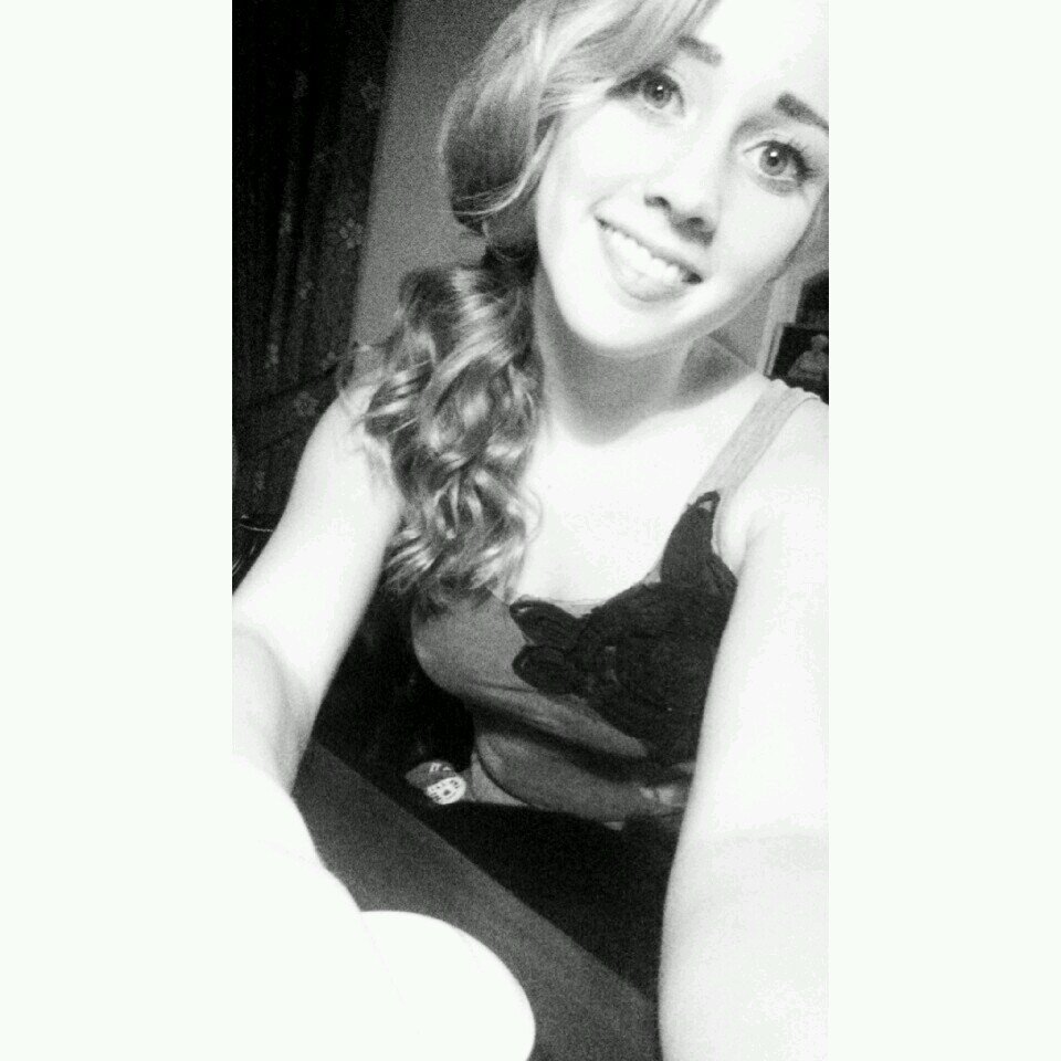 BELINDANOBEL_'s profile picture. 