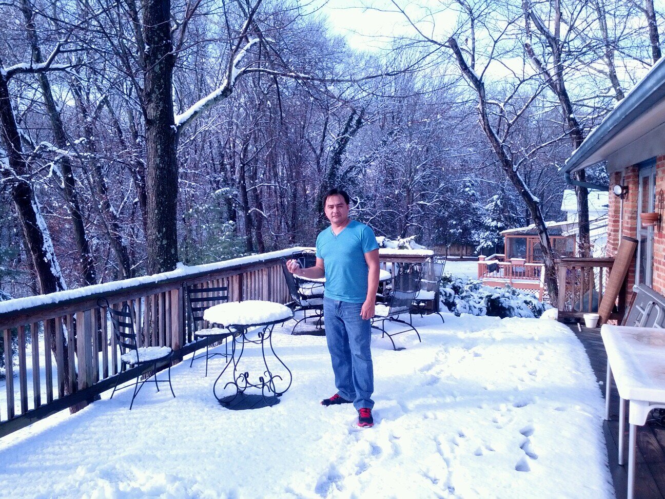 toshotio's profile picture. 