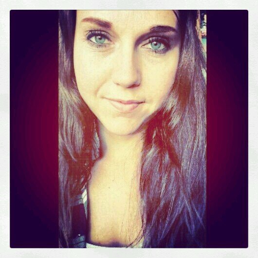 Riann4's profile picture. 