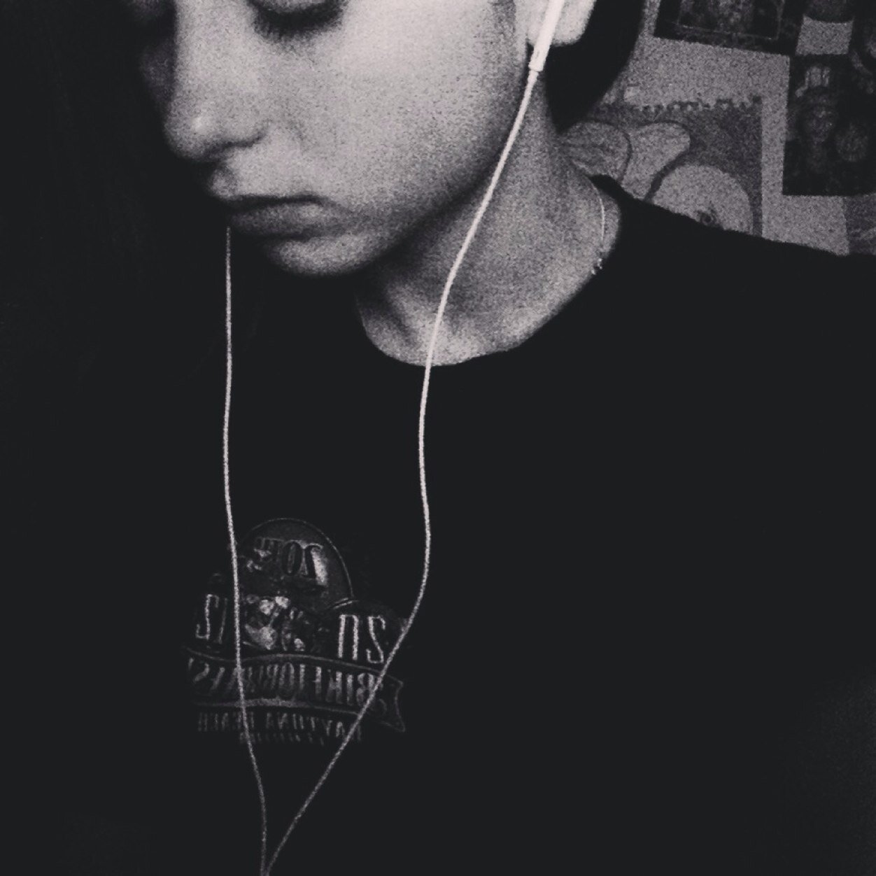 Sad. Inspiring. Lost. Need a friend talk to me.  Im here to make a change