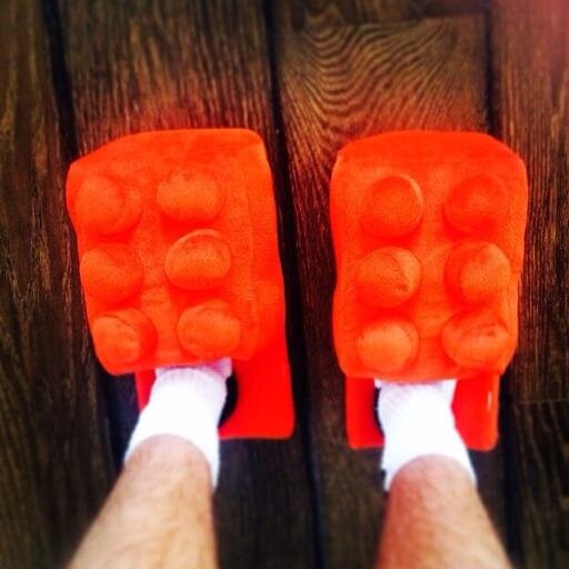 free follow from harry's lego shoes :D - @eterniaII
