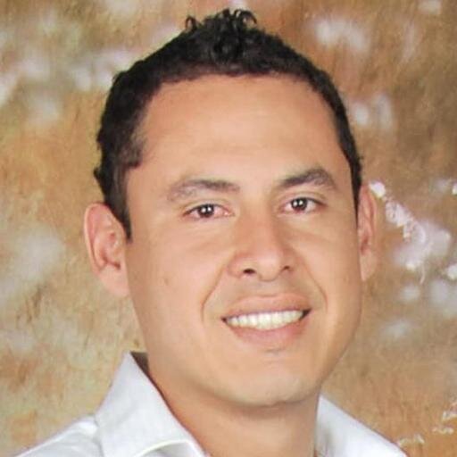 Administrador Marketero, Emprendedor Idealista y Reecontra Chevere!!!