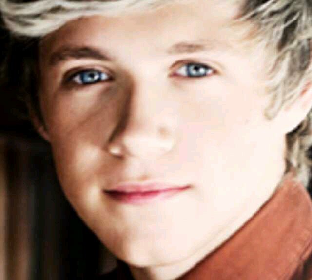 niall 19 I am a sex slav bi rp