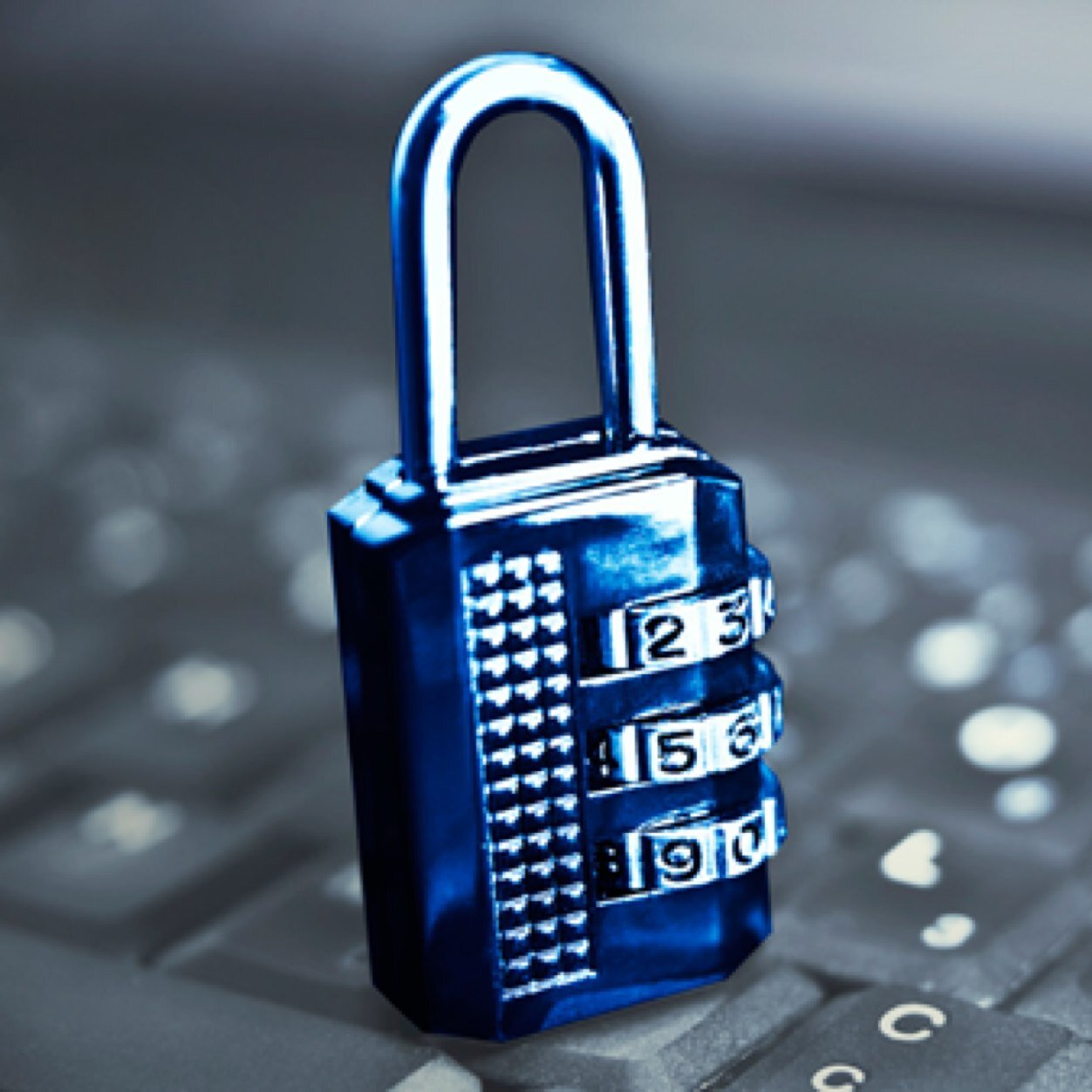 Prevencion al robo de identidad. Concientizar sobre la responsabilidad de todos en protejer data en sistemas informaticas.