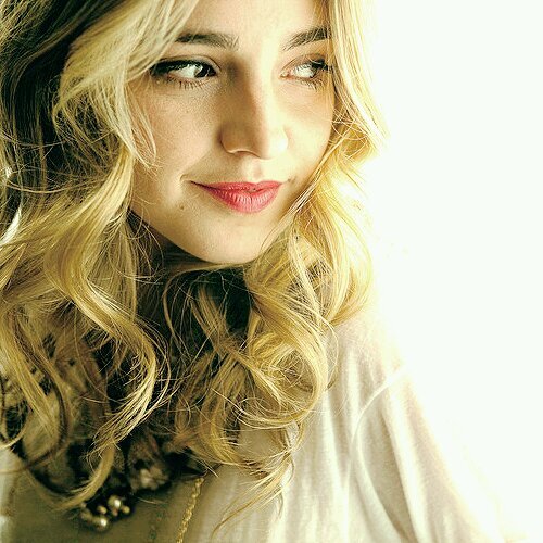 MysticHunteress's profile picture. @CarterPaxtonTW