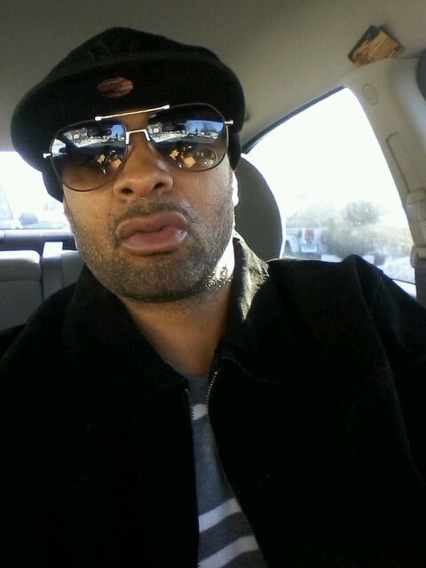 davonmoore1's profile picture. 