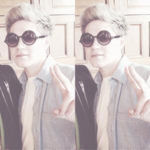 piacere, mi chiamo niall james horan, ma tu puoi chiamarmi stasera, dehihi.