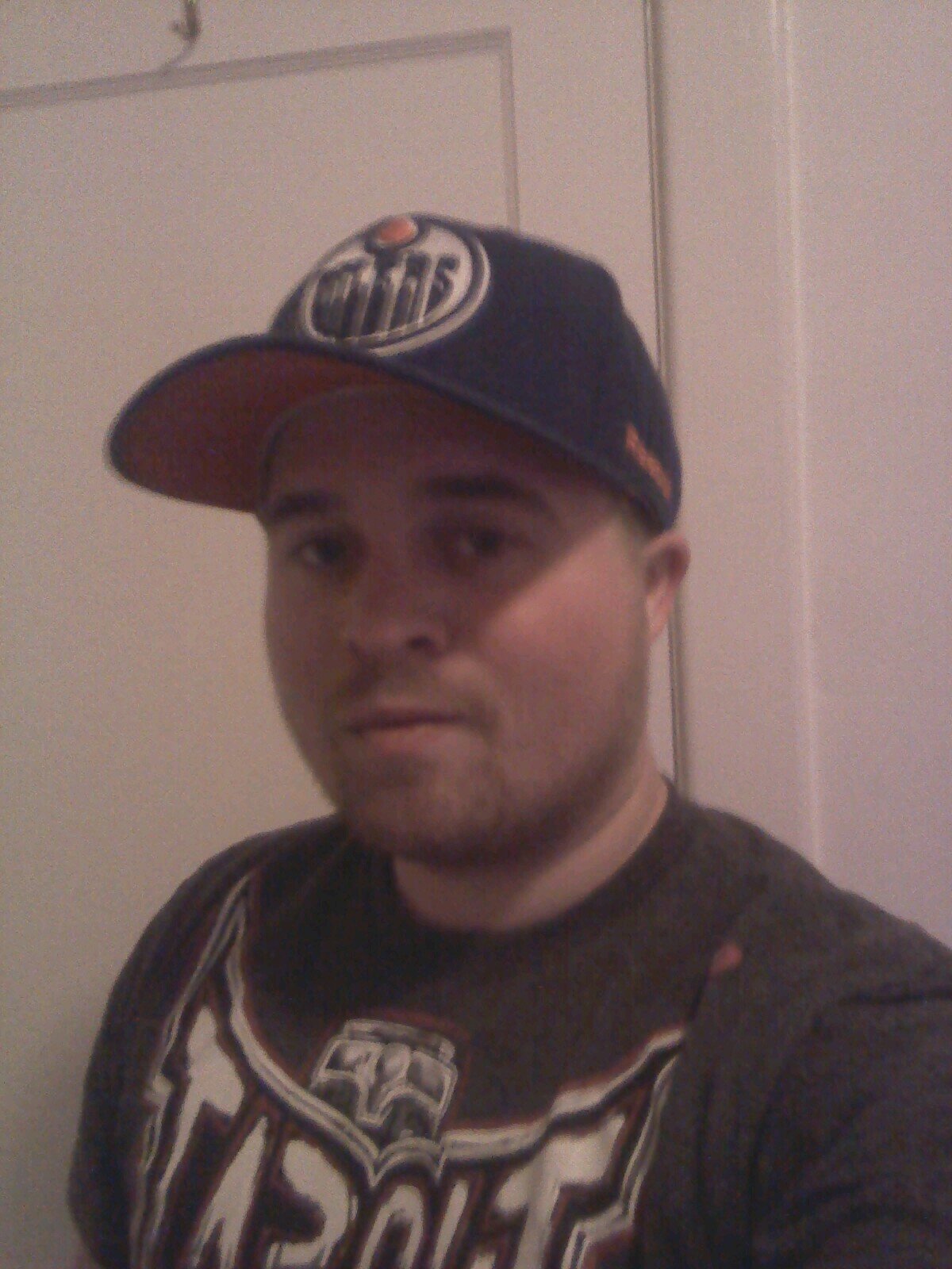 Proud Iron Worker! Canadians giver all the way! Love the Leafs, Oilers, Jays, Cowboys, Loving Beautys, Hard rock, and Country Music. FOLLOW BACK!