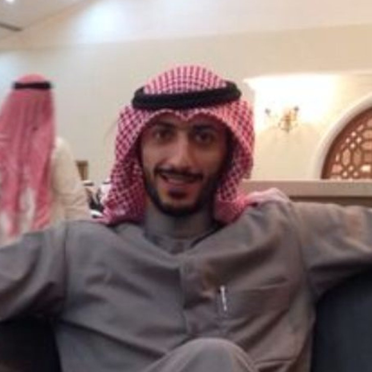 أكثر الأشياء إرهاقا للنفس هو كتمان ما نحن بحاجه لقوله *عامل كادح في شركة البترول +965 (سارق تغريدات بعض الاحيان )