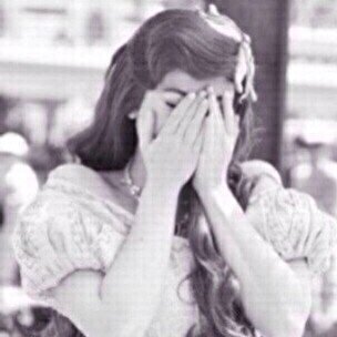 hoby_rkadh's profile picture. لست مزاجيه ولكن !
أكره الاوامر وأكره عديمي الاسلوب 
اهمش من يفتقر لأدبه معي 
هادئه ورسميه مع من لايدخل مزاجي
و مزعجه مع من احب{انطق جمال •• أو تجمل بالسكوت}