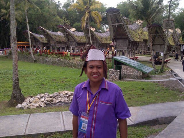 Lelaki kecil menantang hidup, grew up in toraja..i love my wonderful life :)