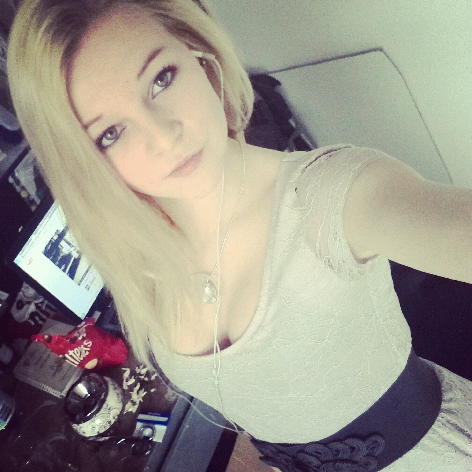 xnienkeloveyah's profile picture. ♡ ♡ ♡