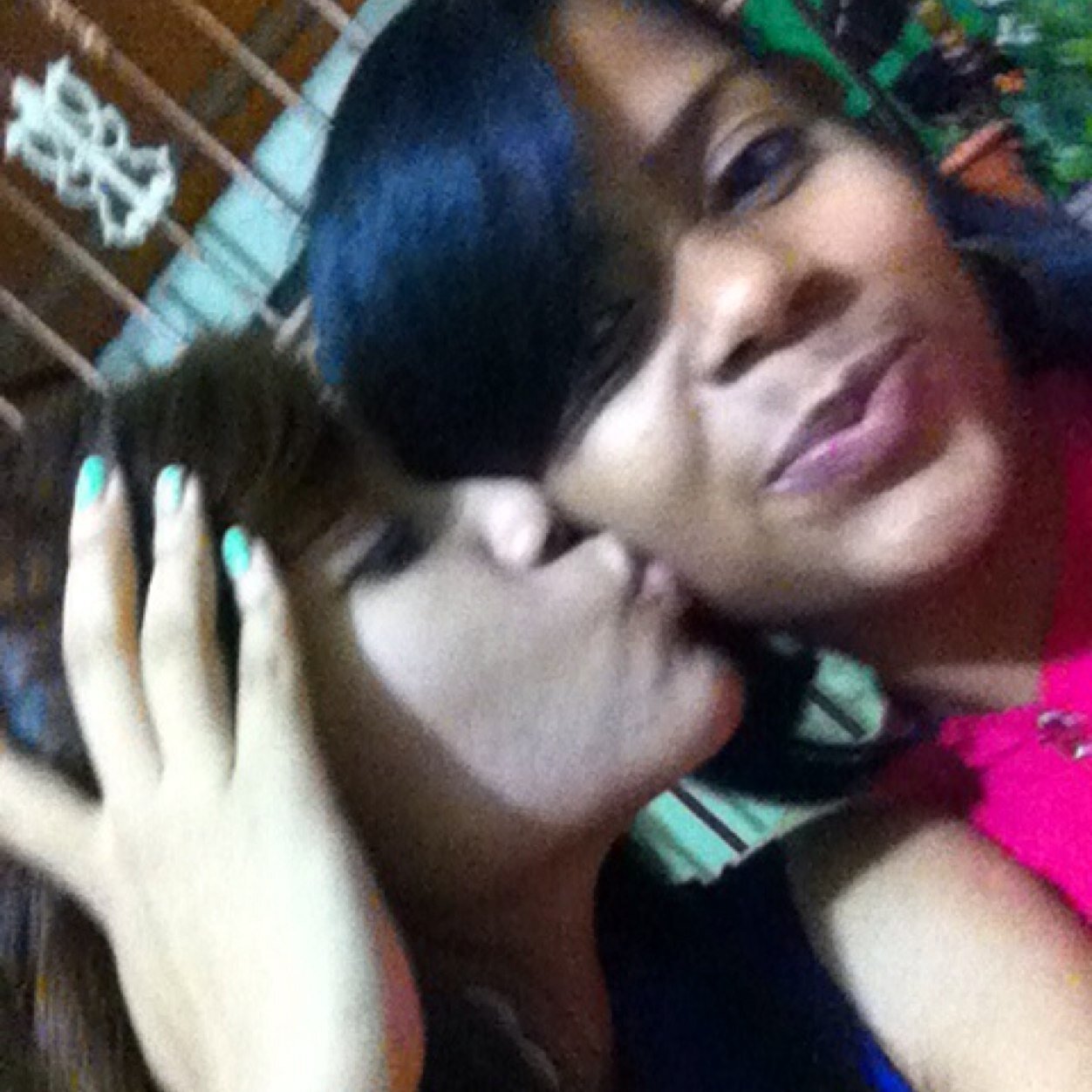 Mis tweets no son para nadie :) bye