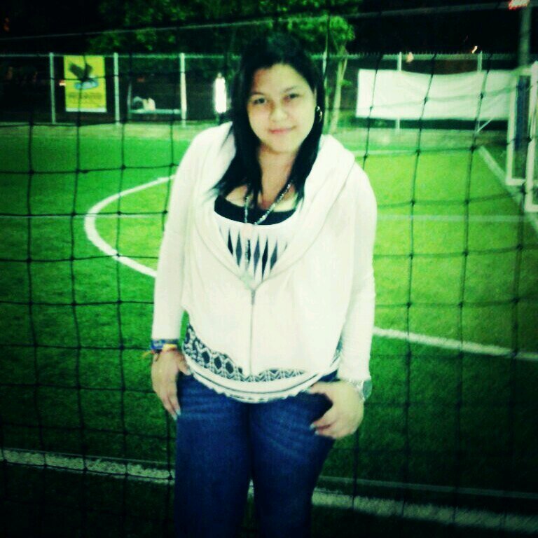 Estudiante de ingenieria quimica y administracion de empresa 100% agradecida con todo lo que Dios me da♡ sigueme y podremos compartir buenos twitts muaa