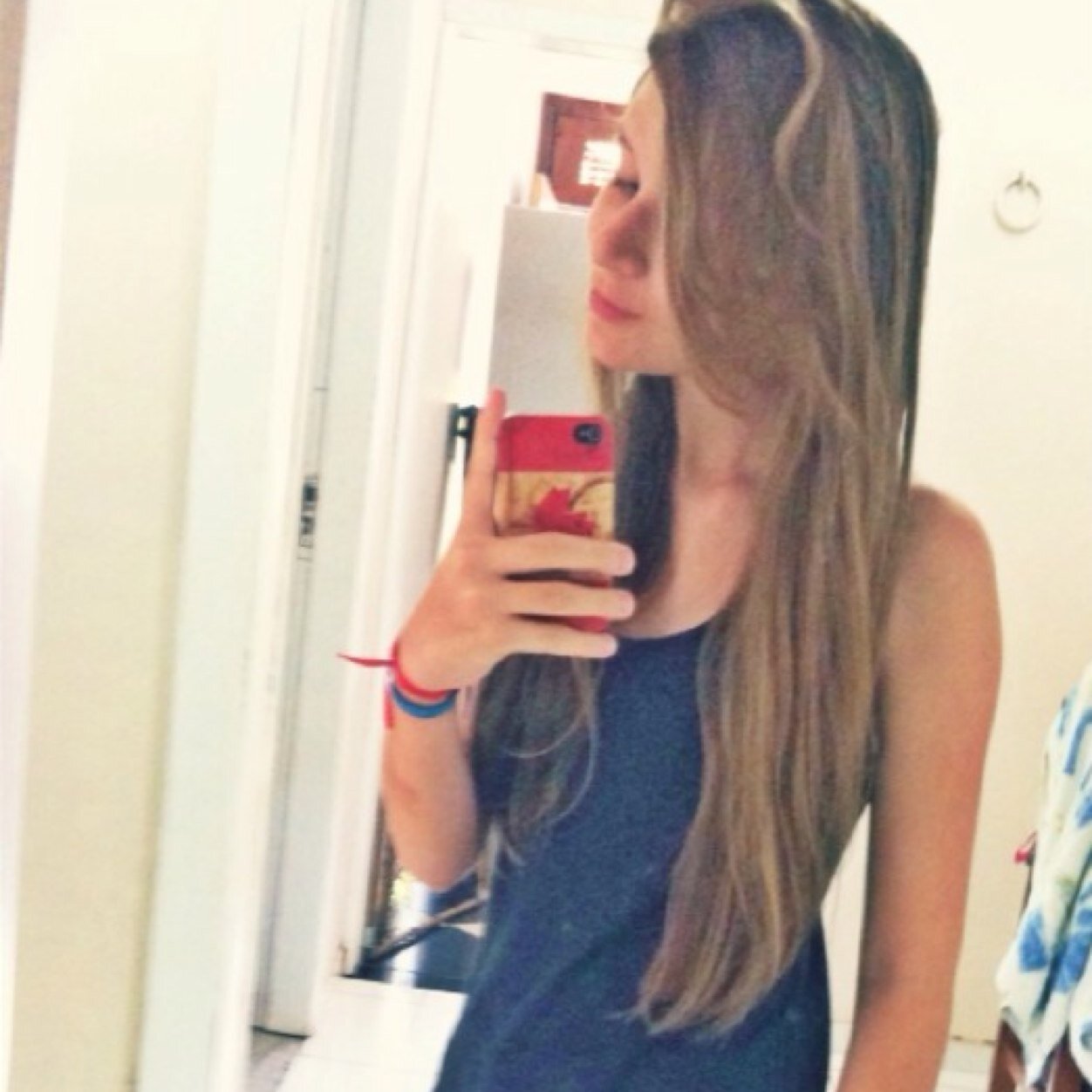 100% fã da Kamilla Salgado Amo de todo meu coraçao, twitter totalmente dedicado a ela ❤❤