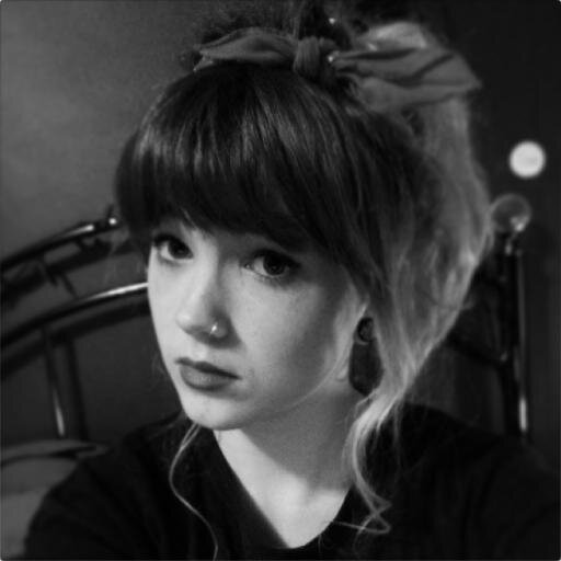 missb0wtie's profile picture. 👽