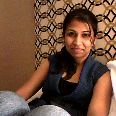 Dreamer|Wanderlust|Textile geek|Decor enthusiast|Saree hoarder