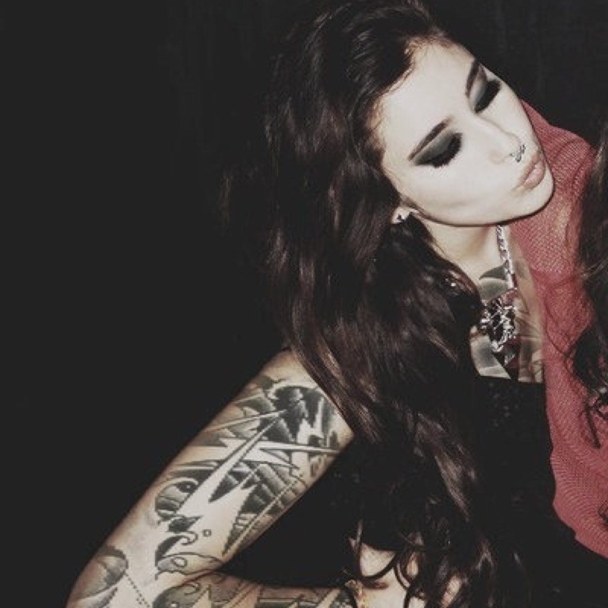 AlyssaJauregui_'s profile picture. Does it look like i care?