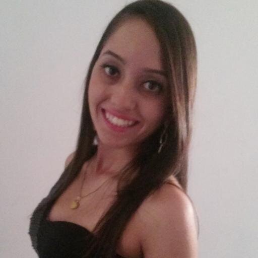 “Todos sonham. Poucos acreditam. E quase ninguém corre atrás.”  (@FrasesVersos)
