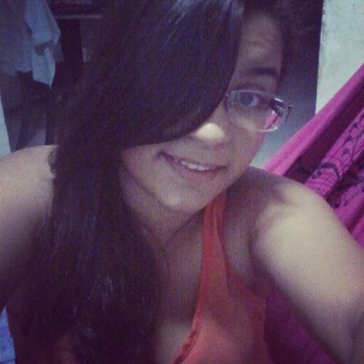 - Só de olha seus olhos baby eu fico zen ♪ '