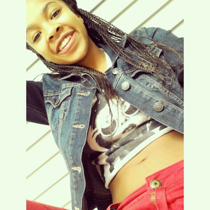 Chilling! Throwing Up That Bottom Life ♥