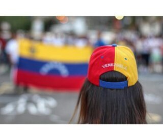 La Calle es #LaSalida                                                Unete con nosotros por Venezuela