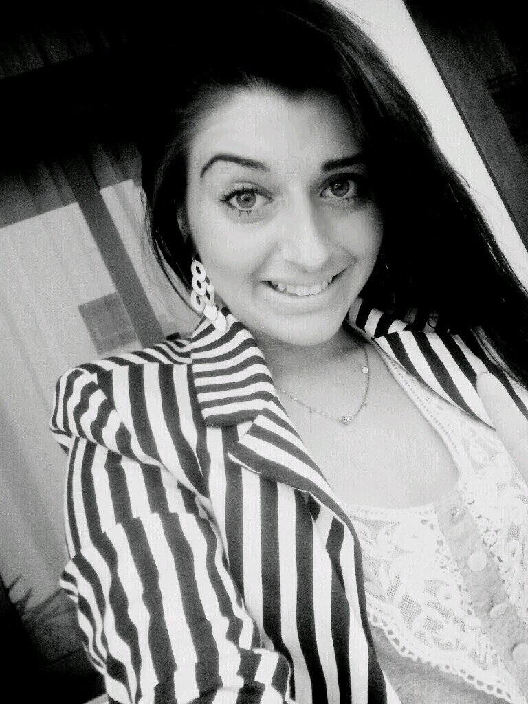 ✌