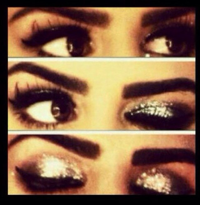 Rrrrrreeeeeemmm's profile picture. سابتسم كل صباح ل ابدأ يومي بتفائل وطموح املي بالله كبير كل شي يحصل في حياتي بقضاء الله فانا راضيه بما كتبه الله لي .. غدآ أجمل بأذن الله