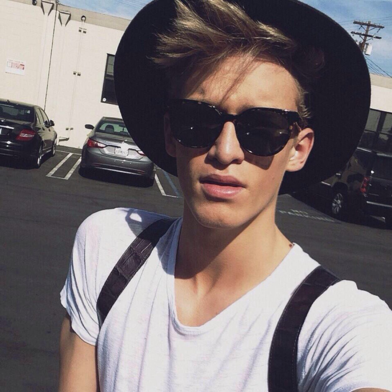 No one will ever understand my love for a blonde aussie boy with blue/green eyes & a brown eyed babe named Austin 7/23/13 7/28/12.7/2/13. 4/11/13 10:30 PM.