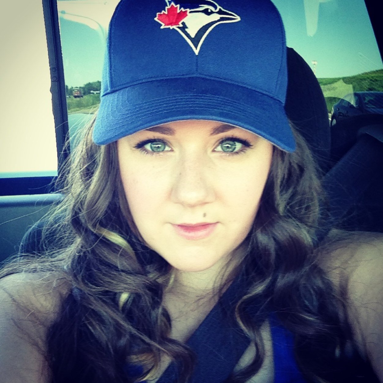 Ke1seyW's profile picture. 12.31.11♡. Hockey♡ country♡