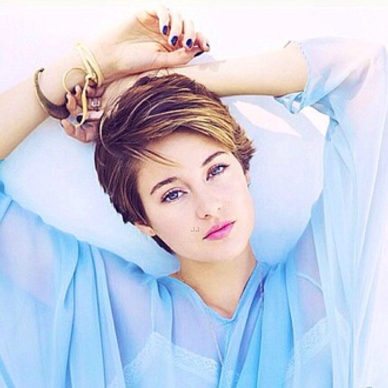 Katniss has Peeta, Annabeth has Percy, Hermoine has Ron, Hazel has Augustus, Tris has Tobias, Clary has Jace, so why can't I have you?