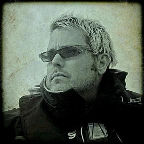 fredeagle's profile picture. Devout modernist & leftfield pop culture afficionado. Media marketing and design specialist, online manager for Loick Peyron & French Boutik