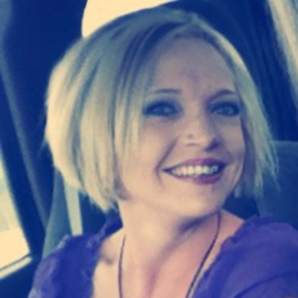 I am married to my husband Archie Coleman for 14 years! I have 3 beautiful children and work for Lpsb! I am a very busy person and enjoy shopping!