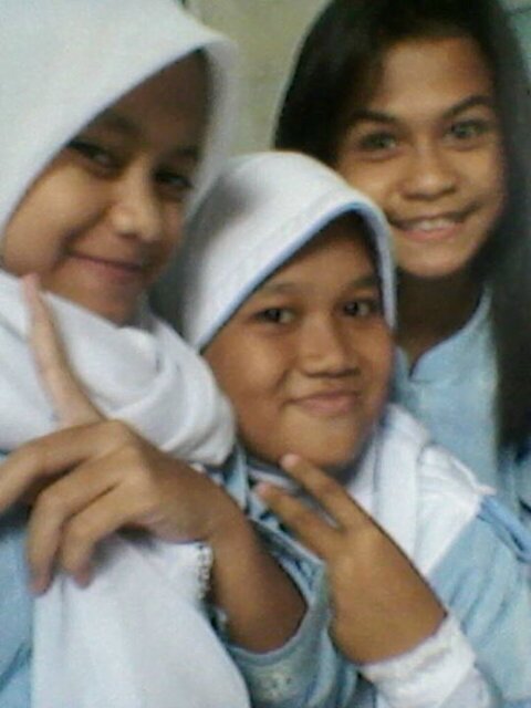 allah is my lord♥•I'm Not perfect•Want to be the best• SGL▲ •Familly♥•65JHS 86Big Fams•@chandkelvin •Already forget it wrote she does nonot definite.