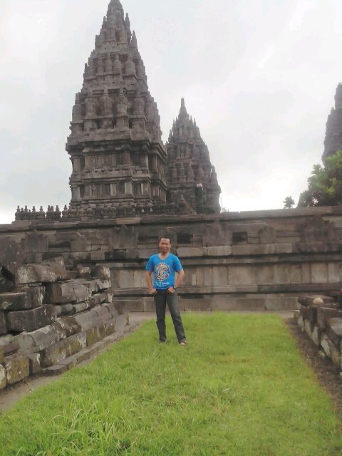 KristomoSL's profile picture. Selalu tersenyum dalam kondisi apapun..