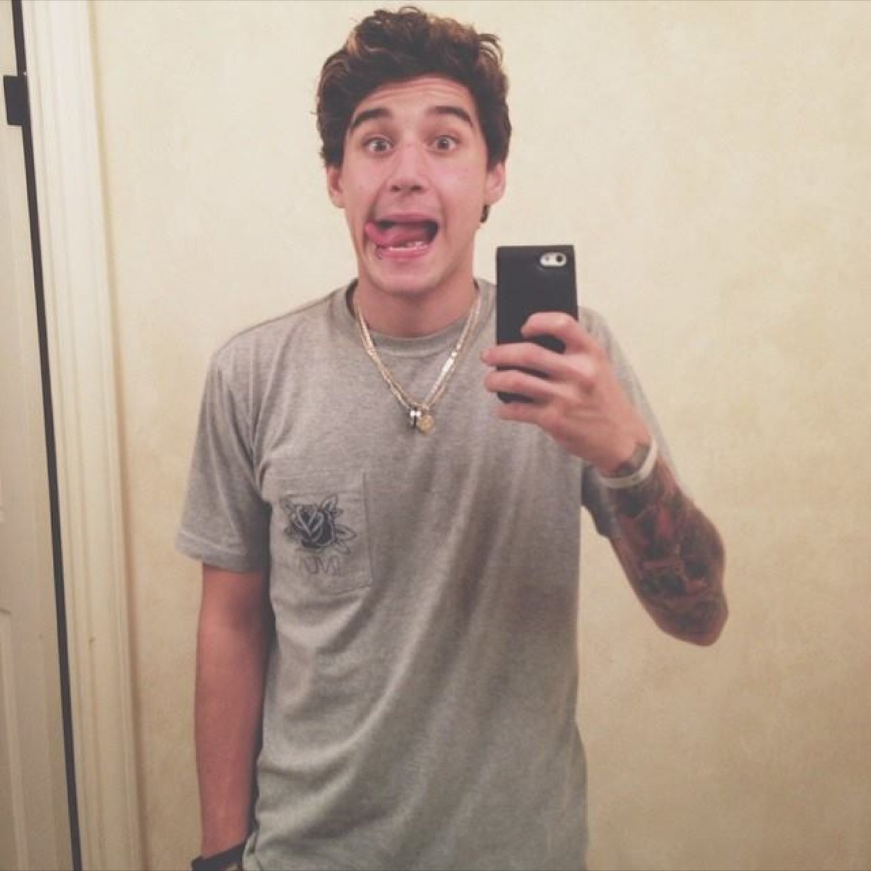 janosk_'s profile picture. JANOSKIANATOR 4 LIFE 0/5