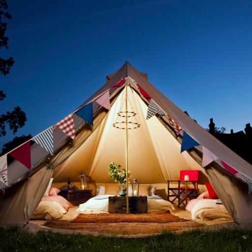 Located between the Surrey Hills and Sussex Weald Glamping Holiday has 6 bell tents that are completely furnished for your comfort and delight!